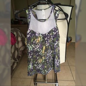 Lululemon athletic top